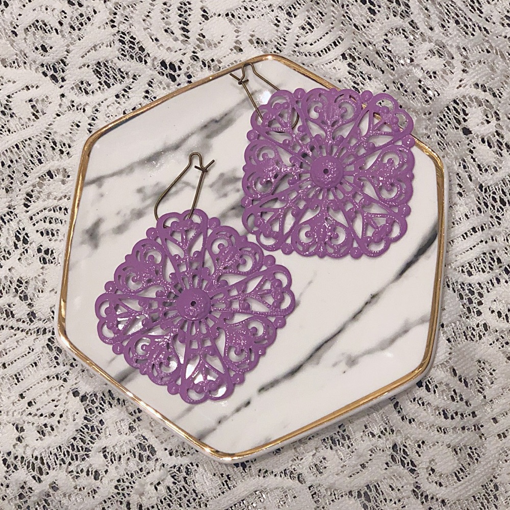 Lightweight metal lavender earrings